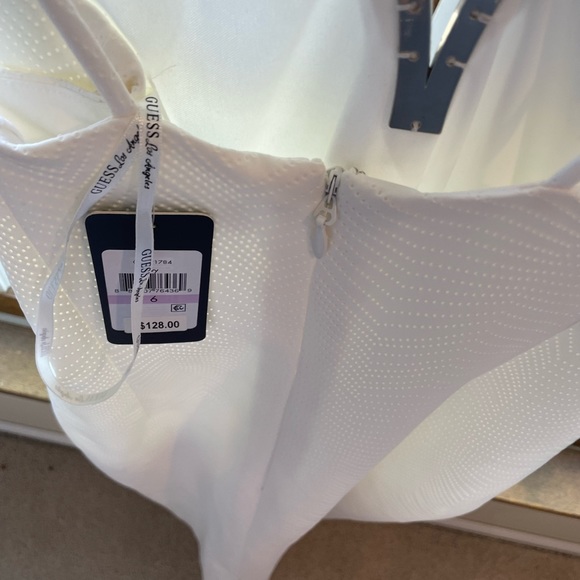 NWT Guess Dress - Picture 4 of 6
